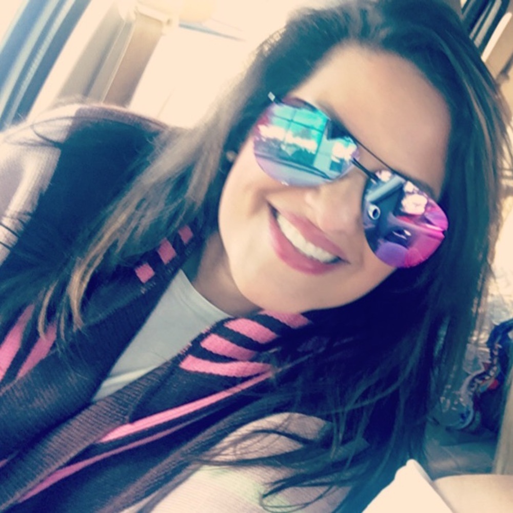 Meet your Posher, Monica